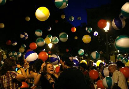 La Noche en Blanco 2010: Una noche de pelotas