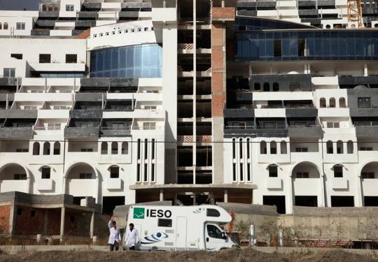 Estreno de “100% Sostenible, Las ruinas del futuro”.